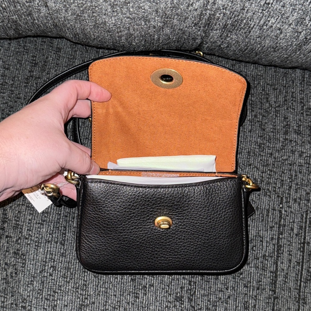 Coach Cassie Crossbody Bag 17 with 2 Straps in Brass/Black Pebble Leather NWT - Picture 3 of 16